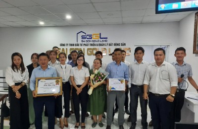 Tuyên dương những cá nhân - tập thể xuất sắc tháng 10/2020
